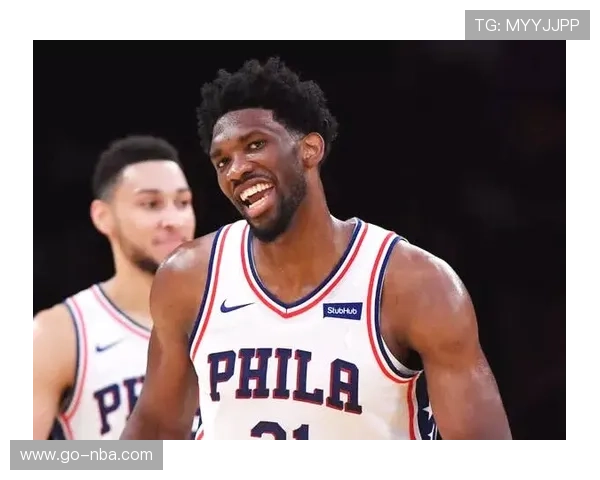 湖人客场挑战76人，里夫斯超级第六人角色优化防守搭配